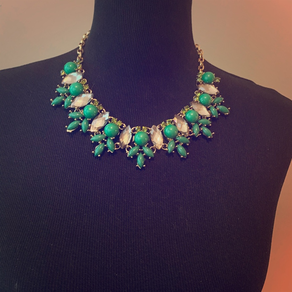 Green rhinestone necklace